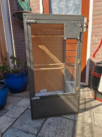 Grote vogelkooi voor apart zetten of quarantaine  beschikbaar voor biedingen