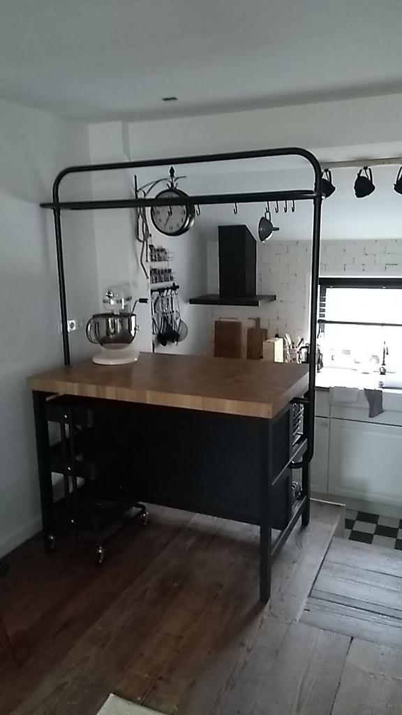 VADHOLMA Keukeneiland IKEA, Huis en Inrichting, Barren, Zo goed als nieuw, Ophalen