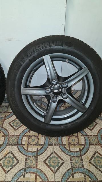Bmw Velgen met banden 5x120 (LIJK NIEUW) beschikbaar voor biedingen