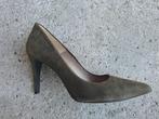 Pumps suede groen Taft maat 40, Kleding | Dames, Schoenen, Groen, Ophalen of Verzenden, Zo goed als nieuw, Pumps