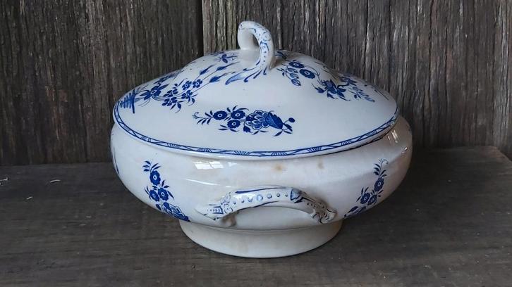 Mooie oude soupiere BOCH Grand Bouquet beboterd, Antiek en Kunst, Antiek | Servies los, Verzenden