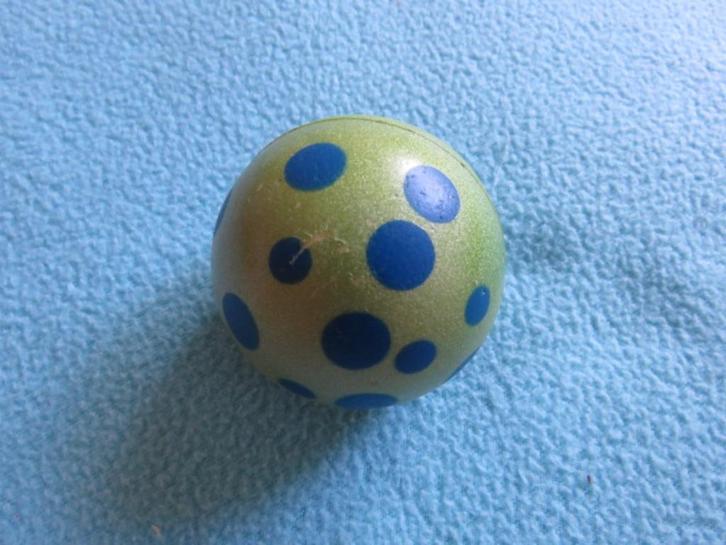 1 EURO OF GRATIS Grote stuiterbal groen met blauwe stippen, Kinderen en Baby's, Speelgoed | Buiten | Los speelgoed, Zo goed als nieuw