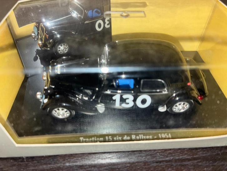 28451: Citroën Traction 15 six de rallyes - 1954 - Atlas, Hobby en Vrije tijd, Modelauto's | 1:43, Zo goed als nieuw, Auto, Overige merken