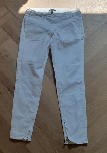 Witre broek van Mango maat 40 beschikbaar voor biedingen