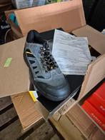 Te koop partij van 29 paar nieuwe werkschoenen., Ophalen, Nieuw