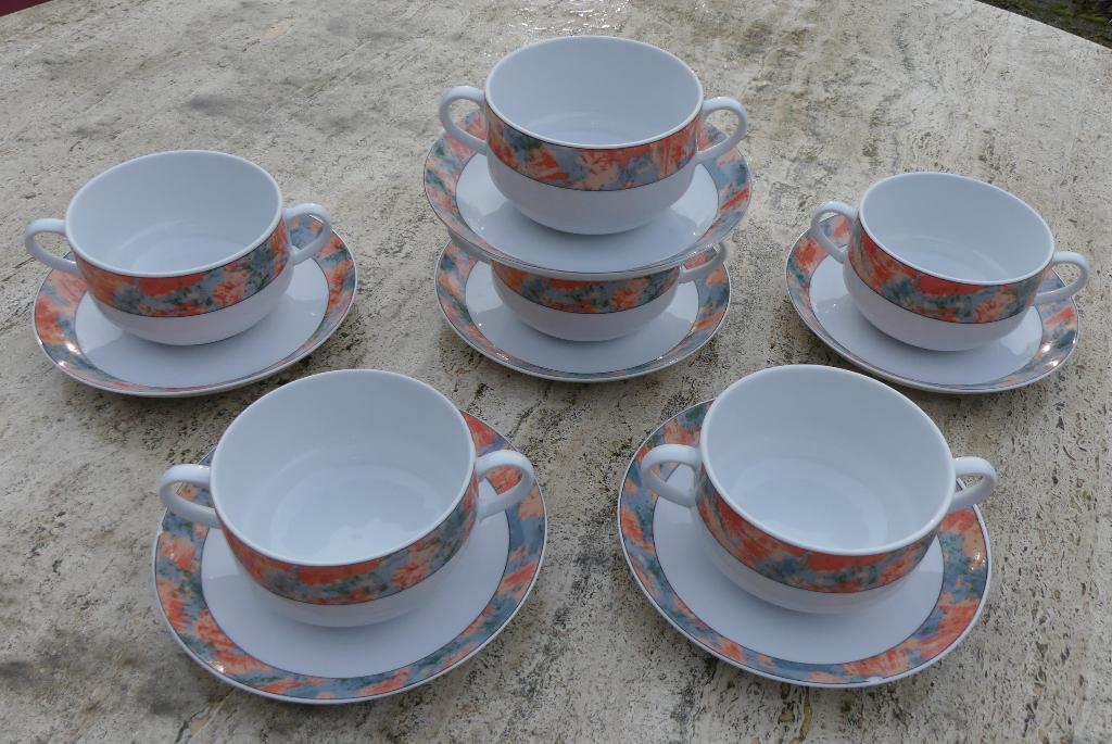 Wit Bavaria Servies met Oranje / Blauwe rand, Huis en Inrichting, Keuken | Servies, Nieuw, Ophalen of Verzenden, Bord(en), Wedgwood
