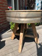 Leuk tafeltje gemaakt van een olievat, Ophalen, Gebruikt, Rond, 55 tot 75 cm