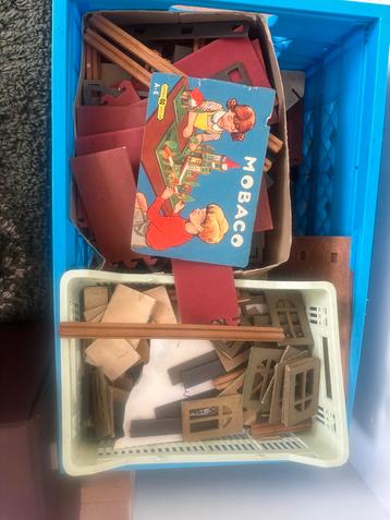 Vintage Mobaco Houten Bouwdoos beschikbaar voor biedingen