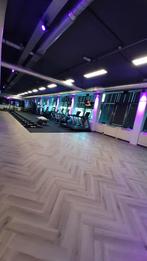 Laminaat PVC visgraat egaliseren, Vloeren gieten