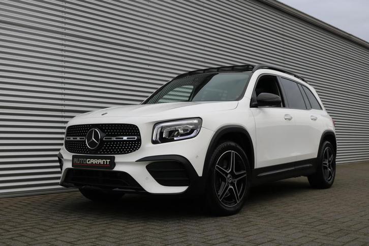 Mercedes-Benz GLB 250 4MATIC AMG Pakket AMG NightPakket (Pan, Auto's, Mercedes-Benz, Te koop, GLB, 4x4, ABS, Adaptive Cruise Control