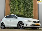 Volvo V40 2.0 T4 Business Sport|LEDER|R-DESIGN|PANO|1E EIGN., Auto's, Voorwielaandrijving, 65 €/maand, Gebruikt, Wit