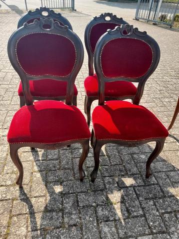 Set 4 antieke barok stoelen  beschikbaar voor biedingen