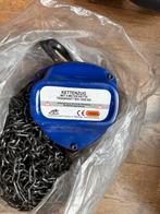 Ramroxx Kettingtakel Blauw 1 Ton - Takelhoogte 4m, Doe-het-zelf en Verbouw, Ophalen, Zo goed als nieuw, Handmatig