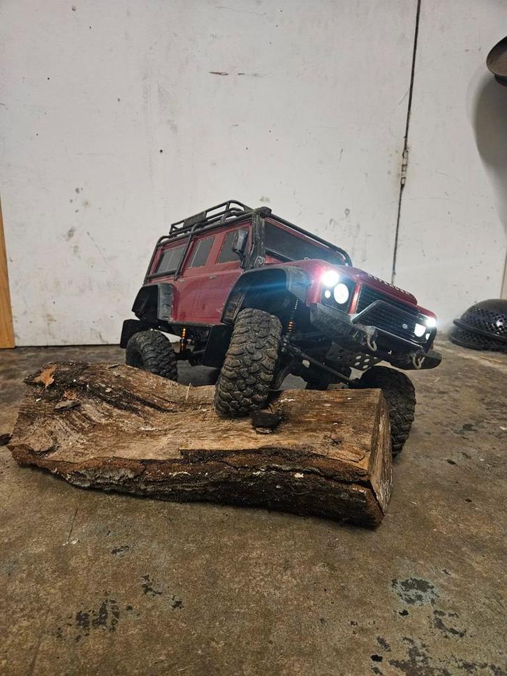 Traxxas trx4 defender met veel upgrades, Hobby en Vrije tijd, Modelbouw | Radiografisch | Auto's, Gebruikt, Auto offroad, Ophalen