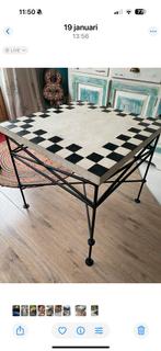 Mooie stevige lage tafel, betoncire, Huis en Inrichting, Tafels | Sidetables, 50 tot 100 cm, Vintage, Ophalen of Verzenden, Zo goed als nieuw