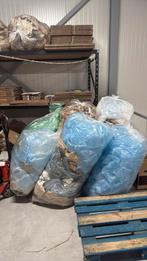 6 zakken opvulmateriaal, Ophalen