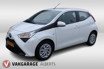 Toyota Aygo 1.0 VVT-i x-play limited / Navi / Bluetooth / Ai beschikbaar voor biedingen