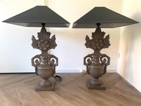 2 prachtige unieke barok tafel lampen Taupe kleur , hout, Huis en Inrichting, Lampen | Tafellampen, Zo goed als nieuw, 50 tot 75 cm