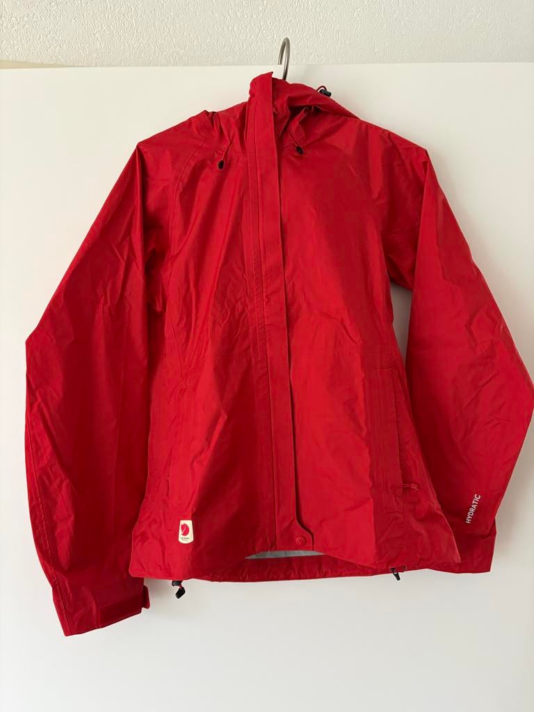 Fjällräven Hydratic Jas - Rood - Maat XS, Ophalen of Verzenden, Zo goed als nieuw, Fjällräven, Maat 34 (XS) of kleiner