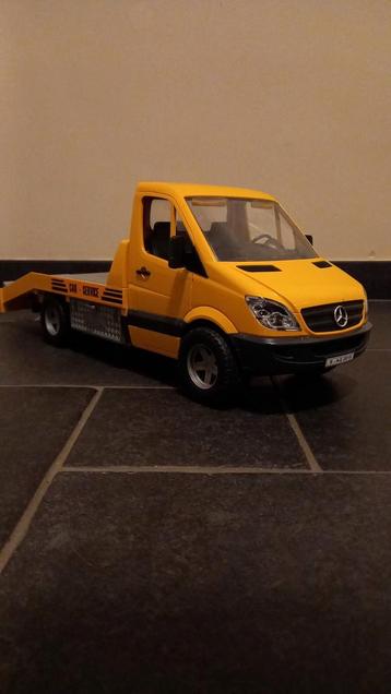 Speelgoed vrachtwagen  beschikbaar voor biedingen