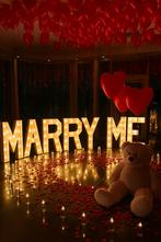Marry Me Lights (Te Huur), Ophalen