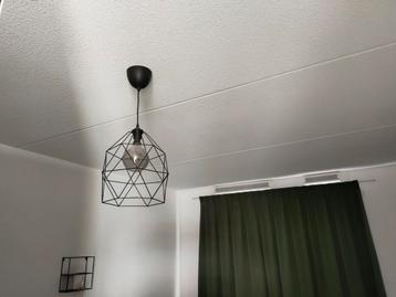 Brunsta Hemma Ikea geometrische hanglamp met xl bulb