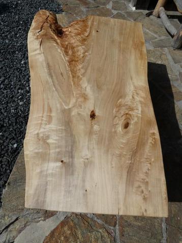 boomstamtafel salontafel bijzettafel epoxy tafel eettafel beschikbaar voor biedingen