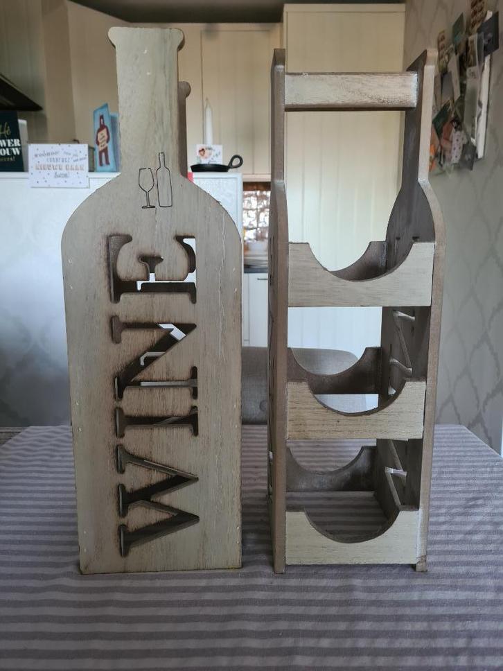 2 houten wijnrekjes, Huis en Inrichting, Woonaccessoires | Wijnrekken, Zo goed als nieuw, Minder dan 50 cm, Hout, Minder dan 5 flessen