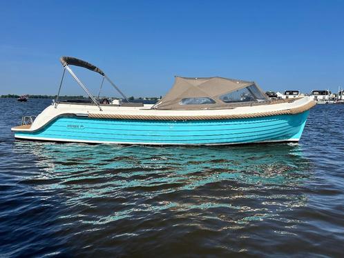 Interboat Intender 780 Luxury Blue uit 2021, Watersport en Boten, Sloepen, Zo goed als nieuw, 50 tot 70 pk, 6 meter of meer, Binnenboordmotor