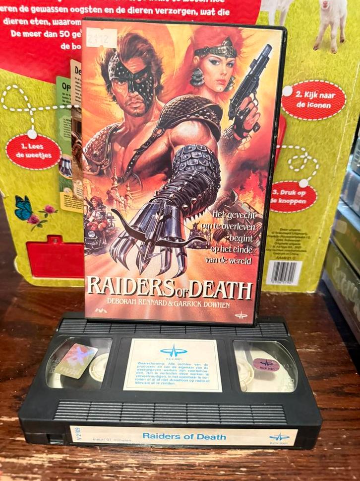 Raiders of Death - ex rental VHS, Cd's en Dvd's, VHS | Film, Gebruikt, Science Fiction en Fantasy, Vanaf 16 jaar, Verzenden