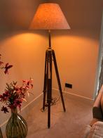 Houten Driepoot Vloerlamp groot model, Huis en Inrichting, Lampen | Vloerlampen, Ophalen, Zo goed als nieuw, Hout, 150 tot 200 cm