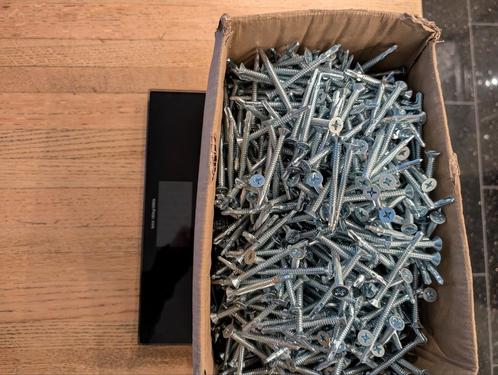 1250st zelfborende Vleugel Teksschroeven Verzinkt 70mm 1250s, Doe-het-zelf en Verbouw, IJzerwaren en Bevestigingsmiddelen, Zo goed als nieuw