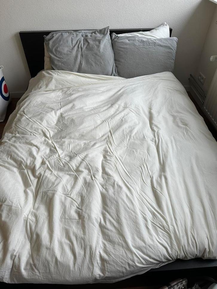 Malm bed, Huis en Inrichting, Slaapkamer | Boxsprings, Gebruikt, 140 cm, 200 cm, Tweepersoons, Overige kleuren, Ophalen