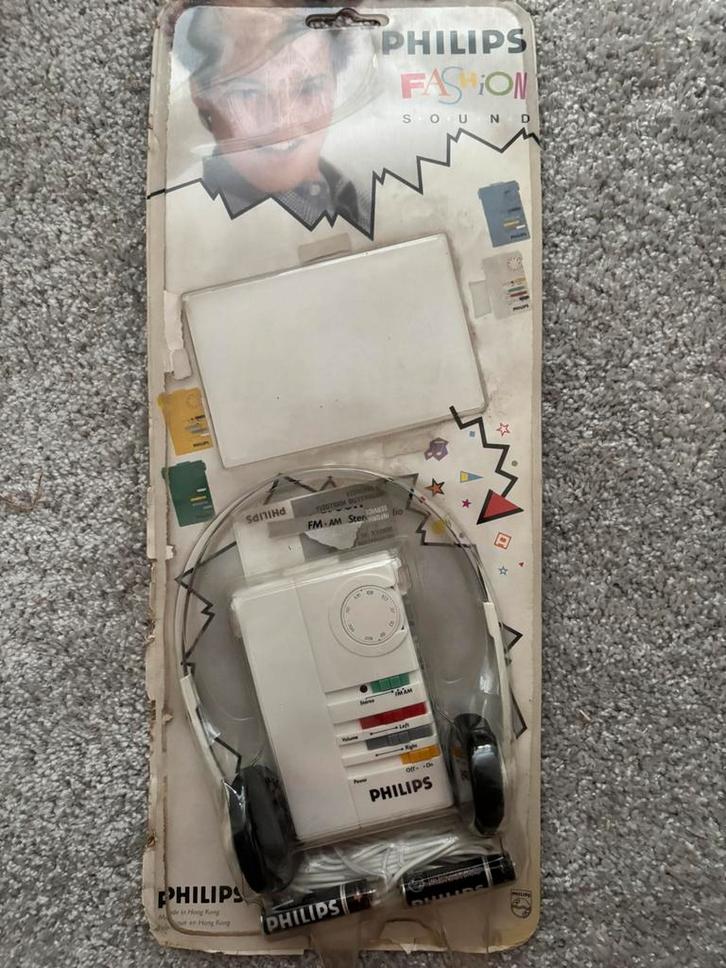 PHILIPS FASHION SOUND POCKET RADIO D1906 VINTAGE, Audio, Tv en Foto, Walkmans, Discmans en Minidiscspelers, Overige typen, Ophalen of Verzenden