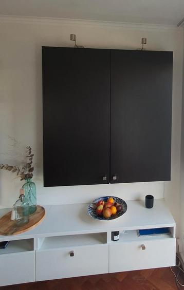 Ikea Besta zwart-bruin wandmeubel, kast beschikbaar voor biedingen