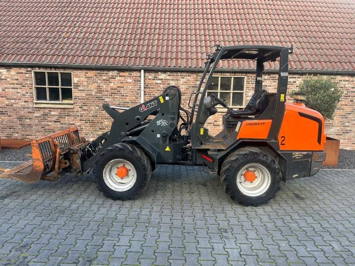 Giant V6004T, Zakelijke goederen, Machines en Bouw | Kranen en Graafmachines, Wiellader of Shovel
