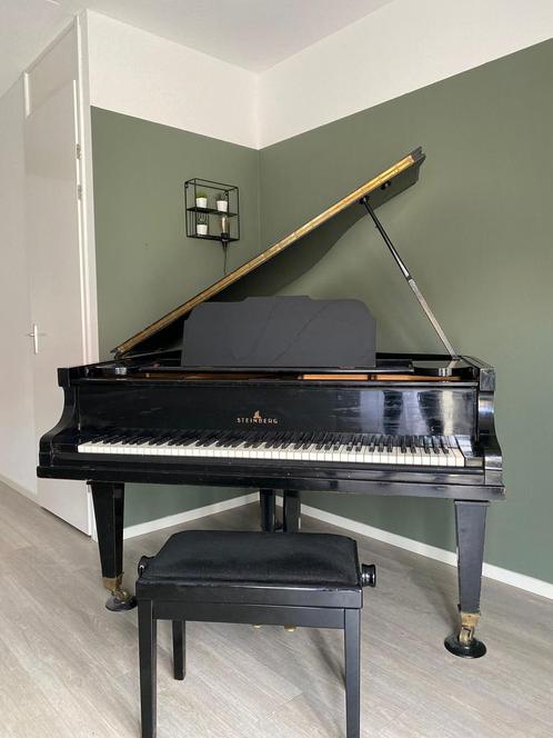 Steinberg babyvleugel. Koopje. €1499, Muziek en Instrumenten, Piano's, Gebruikt, Zwart, Ophalen