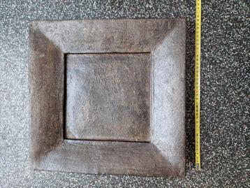 Ronde 44cm, vierkante schaal 39 cm beschikbaar voor biedingen