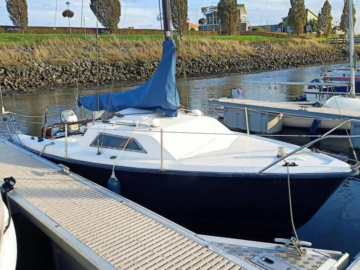 zeilboot jouet 18 met 4 slaapplaatsen goed zeilend, Watersport en Boten, Zeilen en Zeiltoebehoren, Gebruikt, Overige typen, Minder dan 15 m²