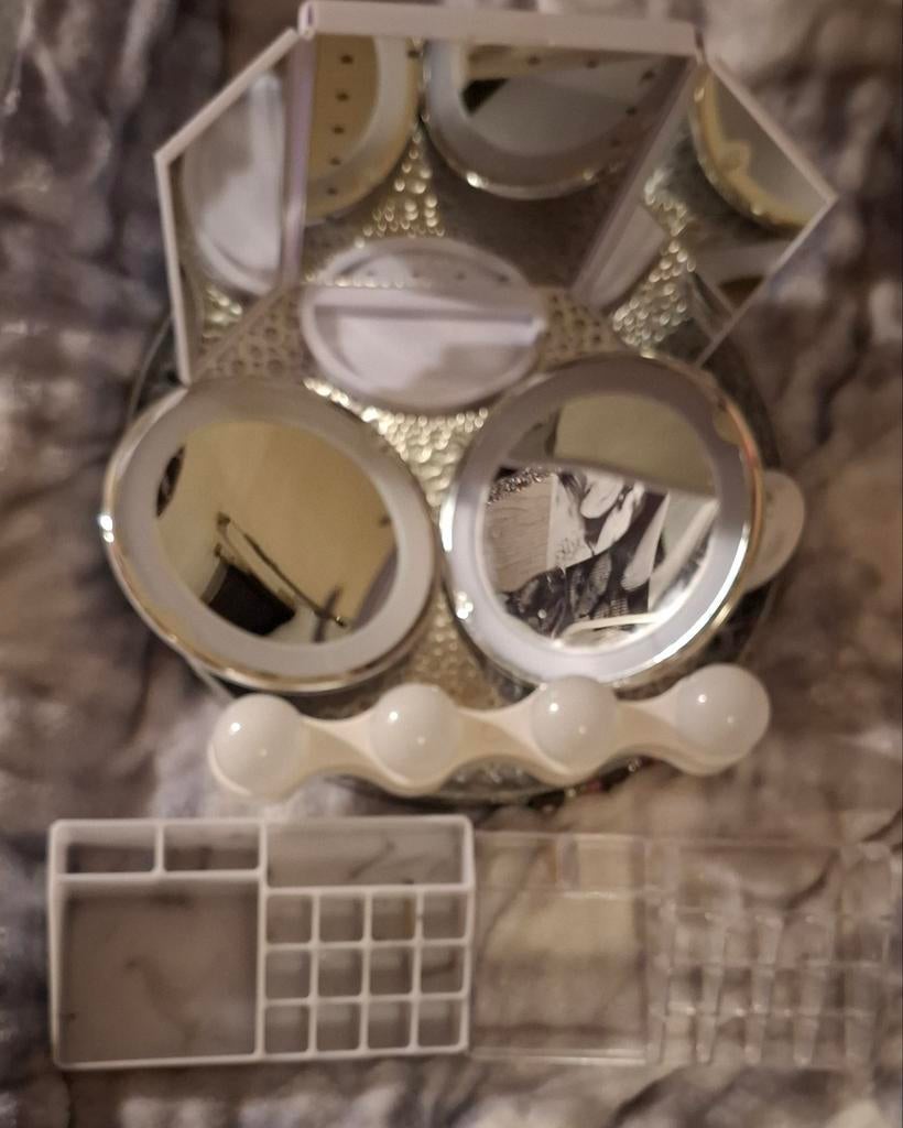 Make-up Spiegel met LED & Opbergboxen, Minder dan 50 cm, Nieuw, Ophalen of Verzenden, Minder dan 100 cm