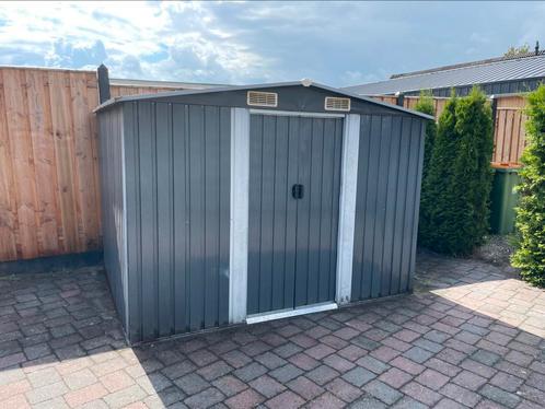 Metalen berging / schuur / tuinhuis, Tuin en Terras, Bergingen en Tuinkasten, Gebruikt, Overige typen, Metaal, Ophalen