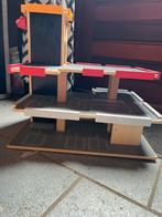 Houten speelgoed garage, Kinderen en Baby's, Speelgoed | Houten speelgoed, Ophalen of Verzenden, Gebruikt