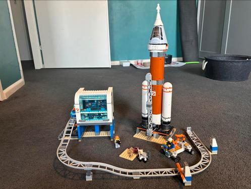 Lego 60228 raket lanceerbasis, Kinderen en Baby's, Speelgoed | Duplo en Lego, Zo goed als nieuw, Ophalen of Verzenden