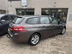 Peugeot 308 SW 1.2 e-THP Airco Navi Trekhaak Nieuwe Distribu, Gebruikt, Euro 6, 1199 cc, 1165 kg