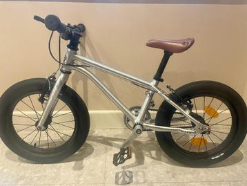 EARLY RIDER Belter 16" Kids Bike beschikbaar voor biedingen