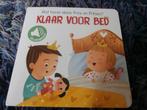 boek Klaar voor bed Wat horen kleine prins en prinses geluid, Boeken, Ophalen of Verzenden, Zo goed als nieuw, Uitklap-, Voel- of Ontdekboek