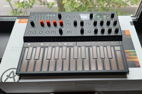Arturia Microfreak limited edition met 2 jaar garantie!, Muziek en Instrumenten, Synthesizers, Zo goed als nieuw, Overige aantallen