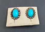 Vintage Oorbellen Zilverkleurig met Lichtblauw Glas, Ophalen of Verzenden, Zo goed als nieuw, Blauw, Glas