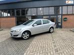 Opel Astra 1.6 Essentia, Airco, Unieke auto, Voorwielaandrijving, Zwart, 4 cilinders, 116 pk