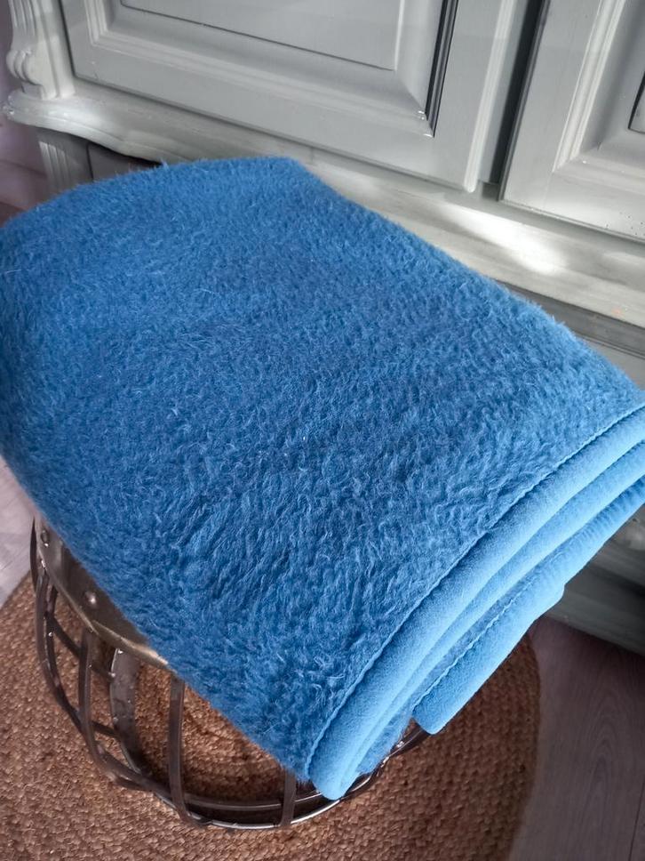 Blauwe Lucafloor Dralon deken, Huis en Inrichting, Stoffering | Tapijten en Kleden, Zo goed als nieuw, 100 tot 150 cm, 100 tot 150 cm